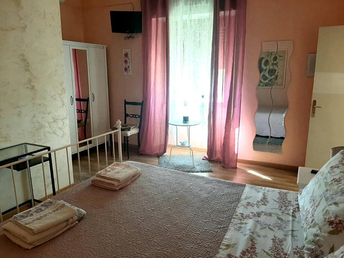 B&B La Casa In Campagna Collecorvino Экстерьер фото